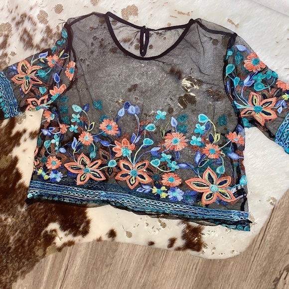 Tops - embroidered mesh crop